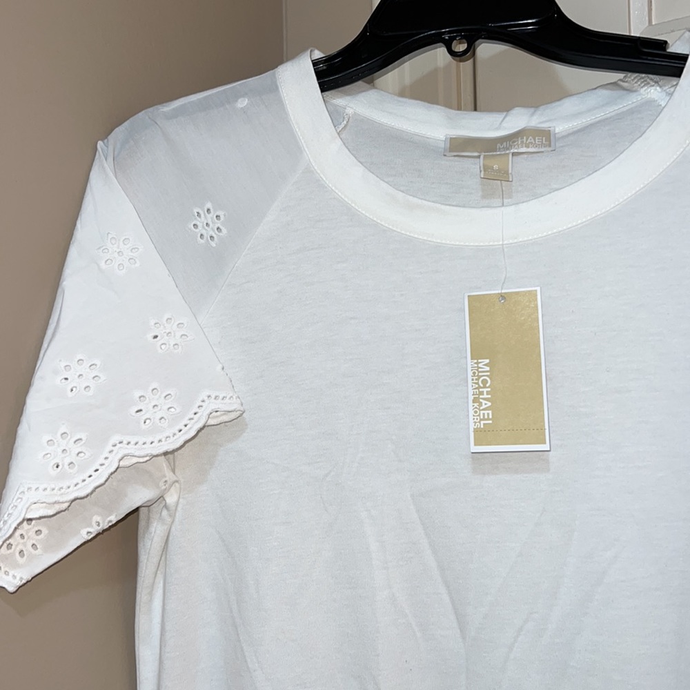 🎉HP🎉NWT Michael Kors Beach Vibe white scalloped eyelet T shirt cover up